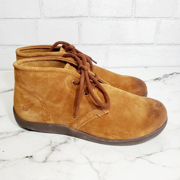 ❤4/25! Born Boys Nigel Mario Suede Chukka Boots - Picture 2 of 8